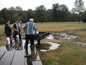 DOC picnic#9.jpg - 18736 Bytes